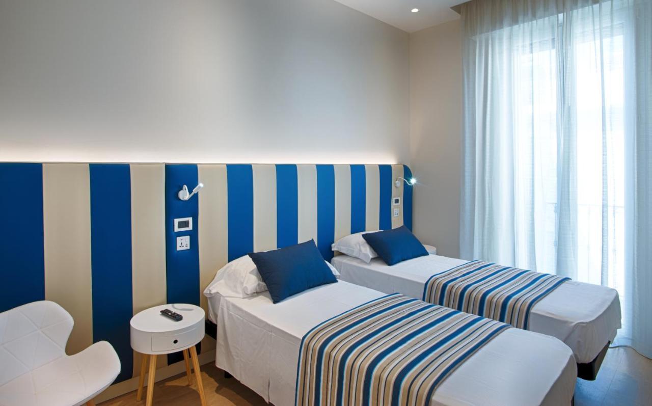 Hotel Agostini Белариа-Игеа Марина Екстериор снимка