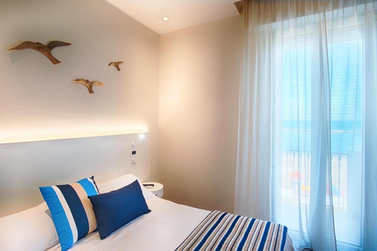 Hotel Agostini Белариа-Игеа Марина Екстериор снимка